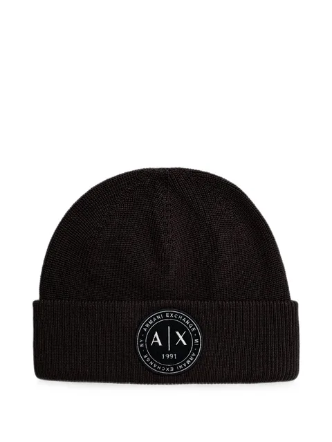 logo-patch ribbed-knit beanie hat