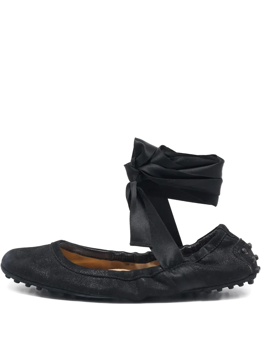 ribbon-fastening ballet flats 2