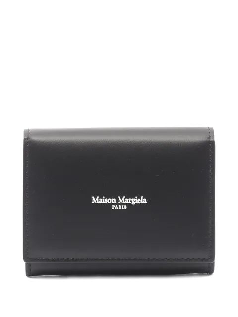 bi-fold leather wallet