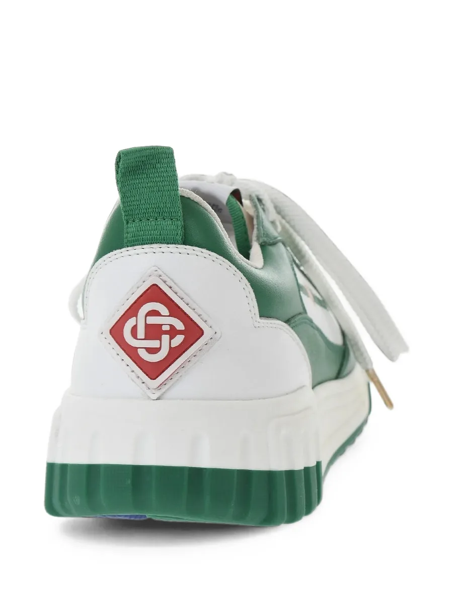 Court sneakers 3