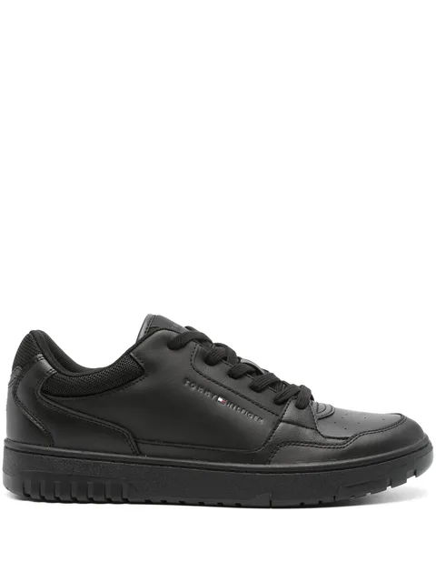 logo-patch low-top sneakers