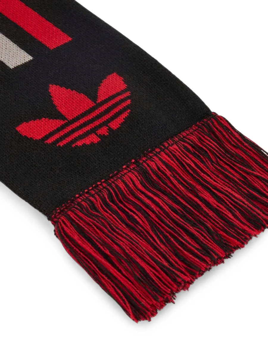 x AVAVAV logo-intarsia fringed scarf 3