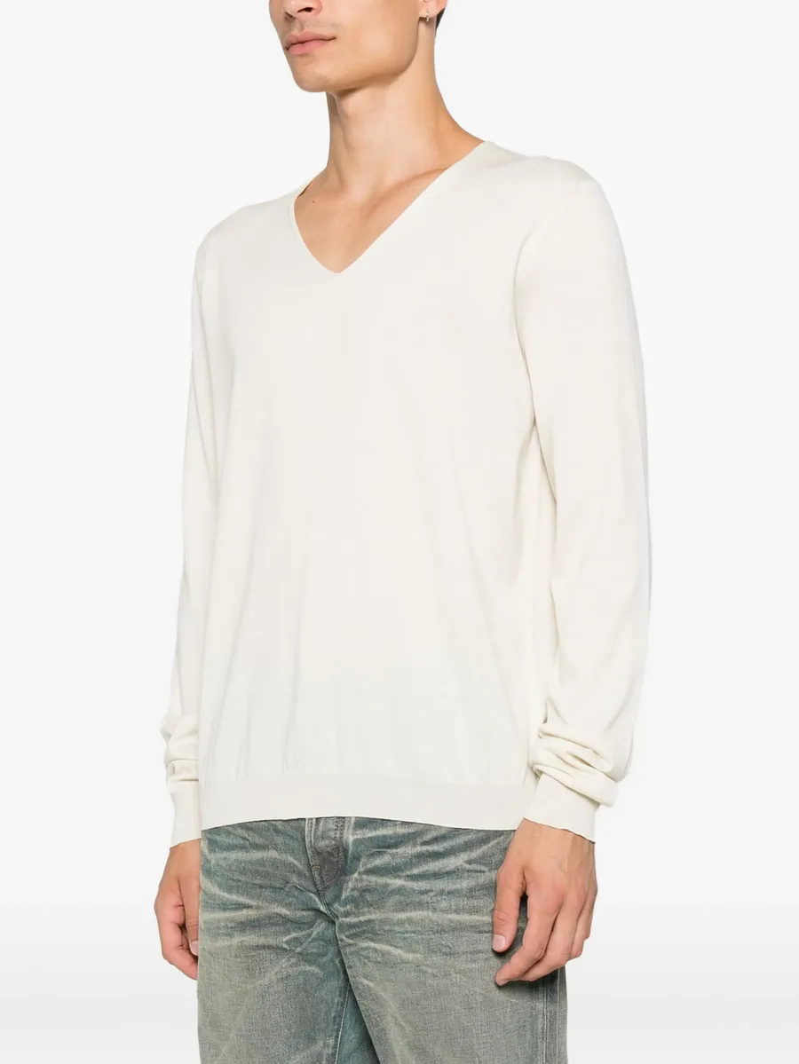 V-neck sweater 3