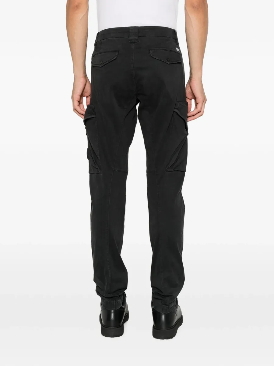 Lens-detail cargo pants 4