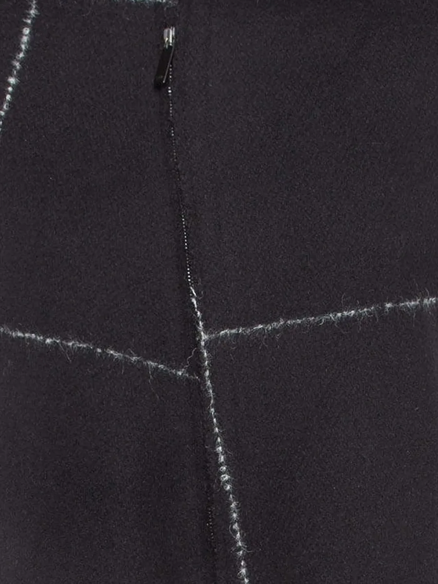 grid-pattern jacket 4
