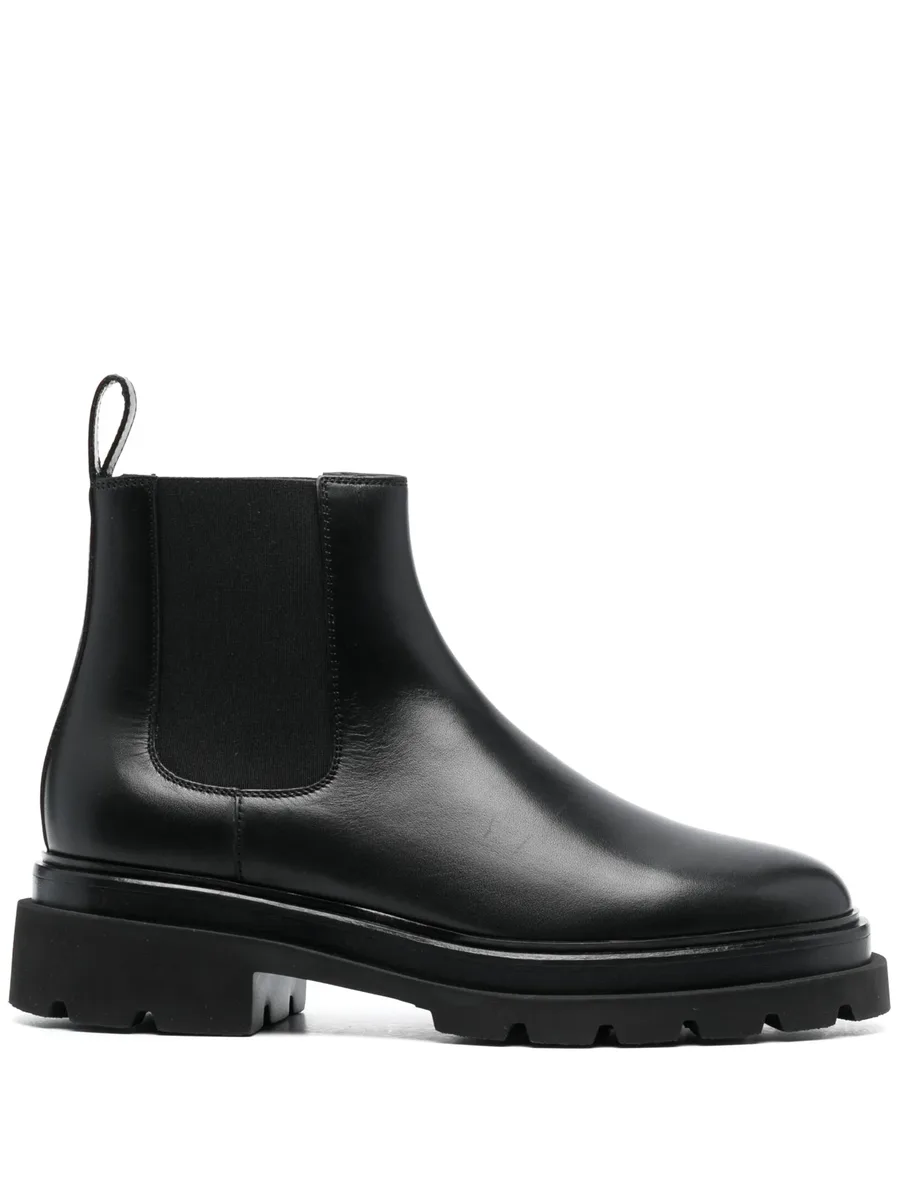 round-toe leather boots 2