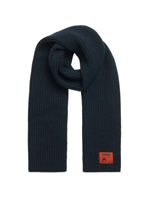 knitted scarf