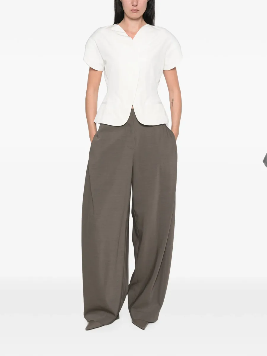 The Ovalo short-sleeve jacket 2