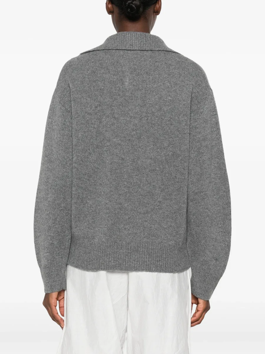 spread-collar sweater 4