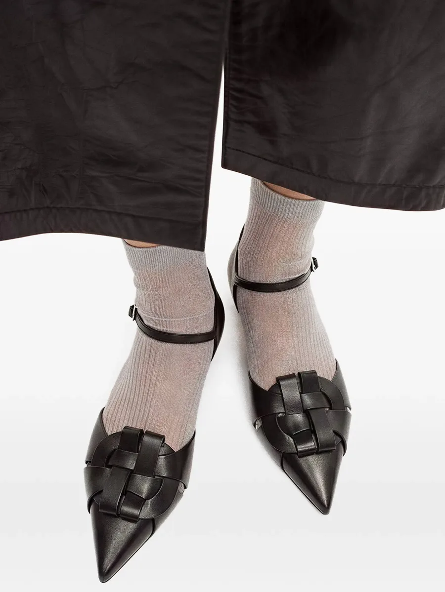 Amanda woven pointed pumps 8
