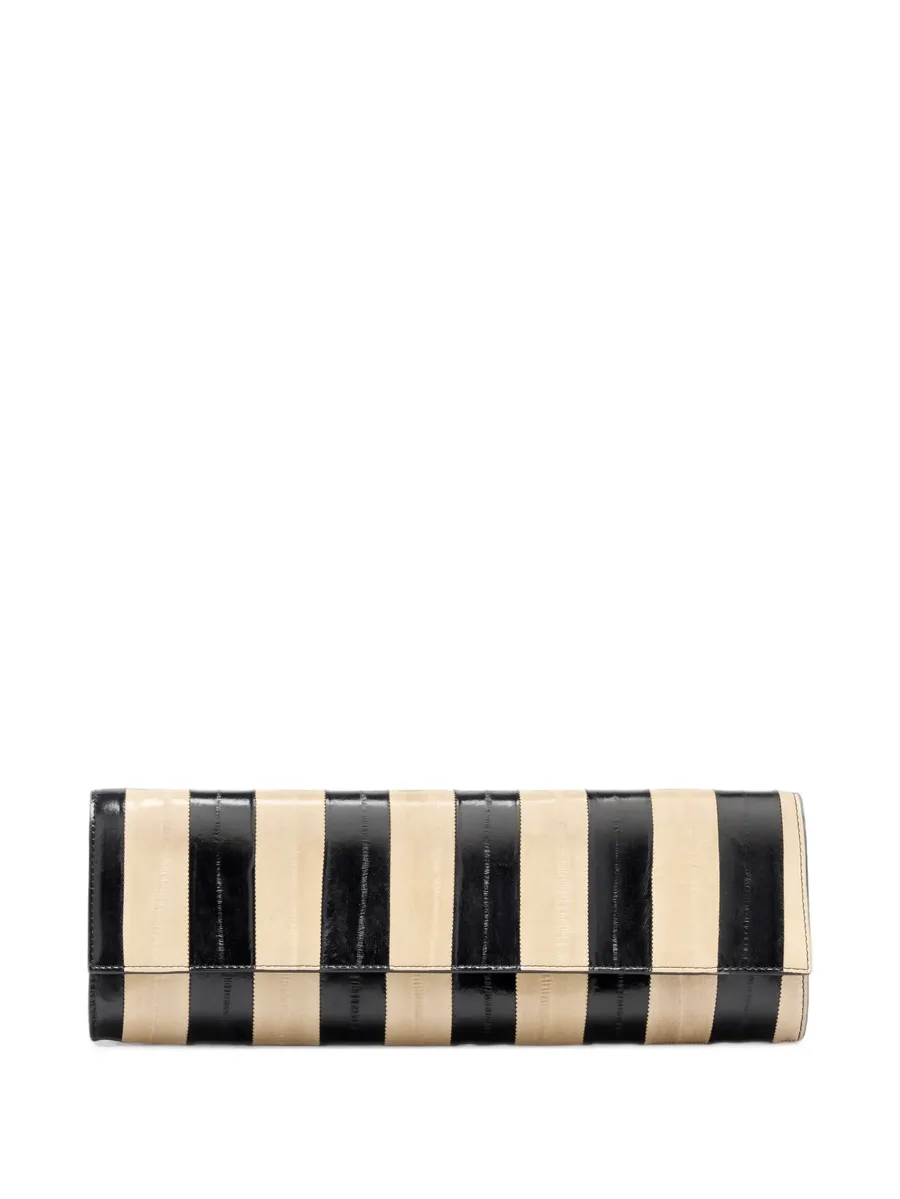 Hex clutch in striped eel 1