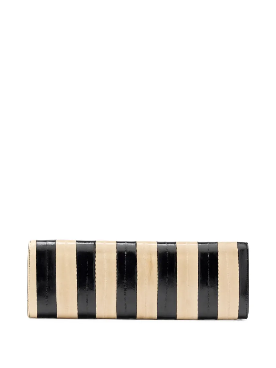 Hex clutch in striped eel 4