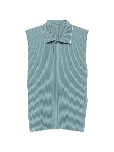 pleated sleeveless sweater