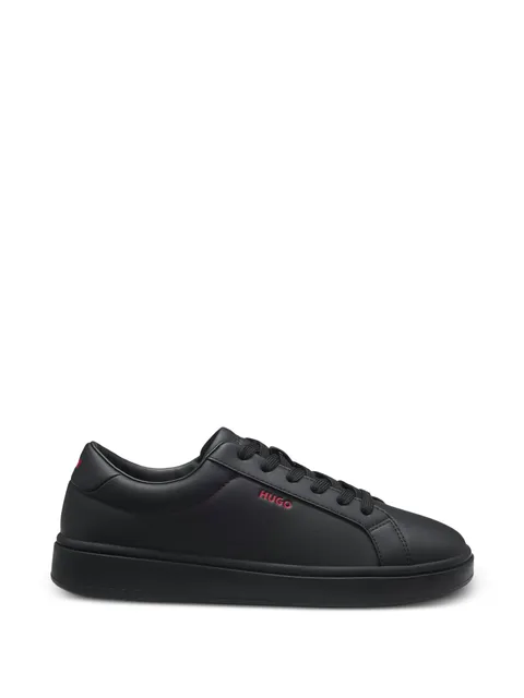 contrast-logo trainers in faux-leather