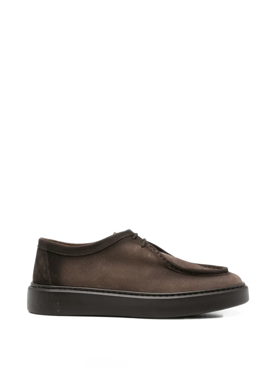 lace-up boat shoes 1