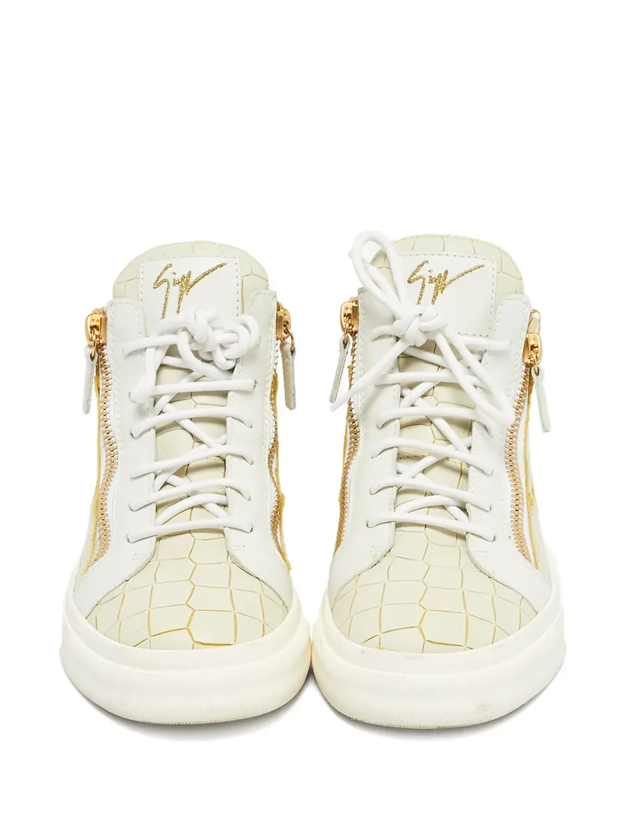 crocodile-effect sneakers 7