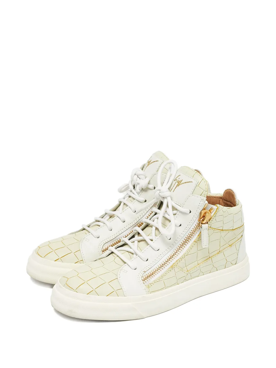 crocodile-effect sneakers 9