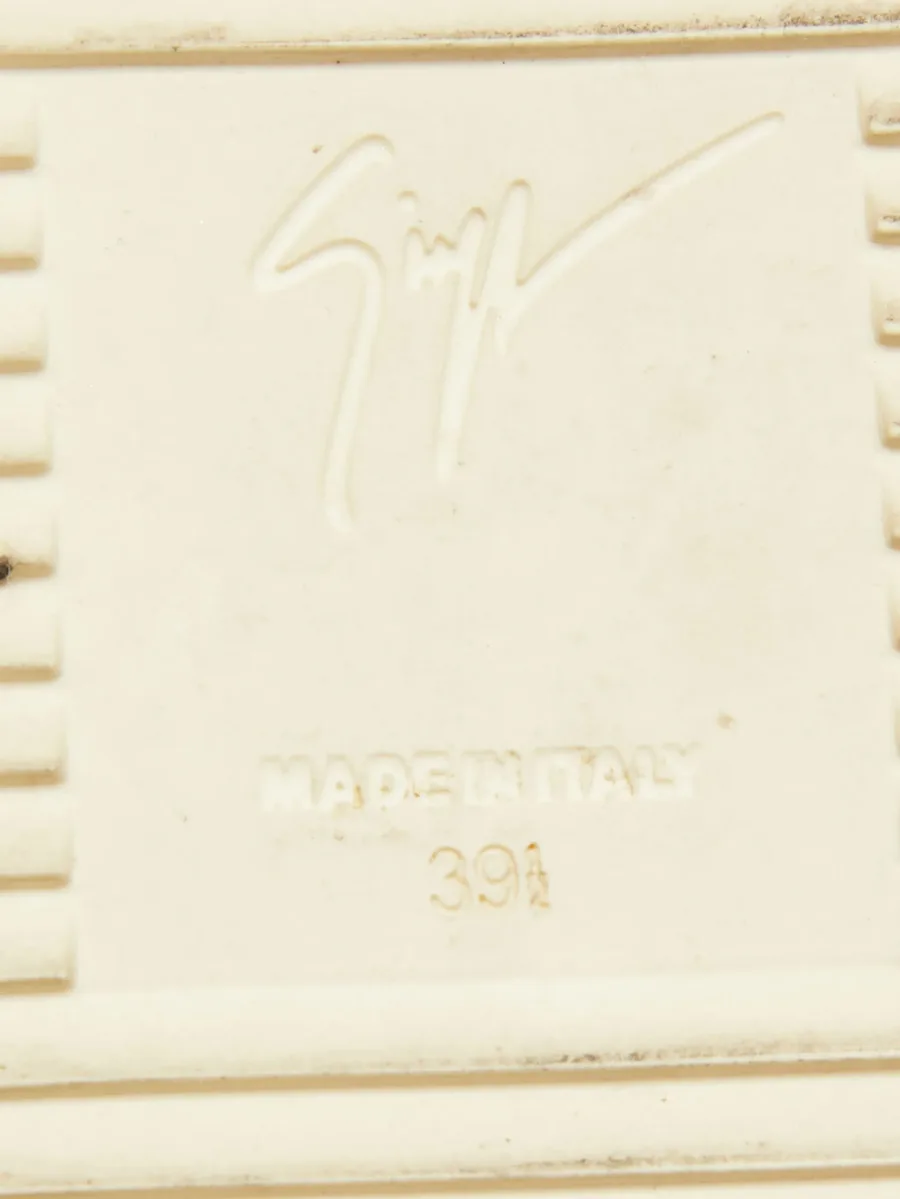 suede sneakers 12