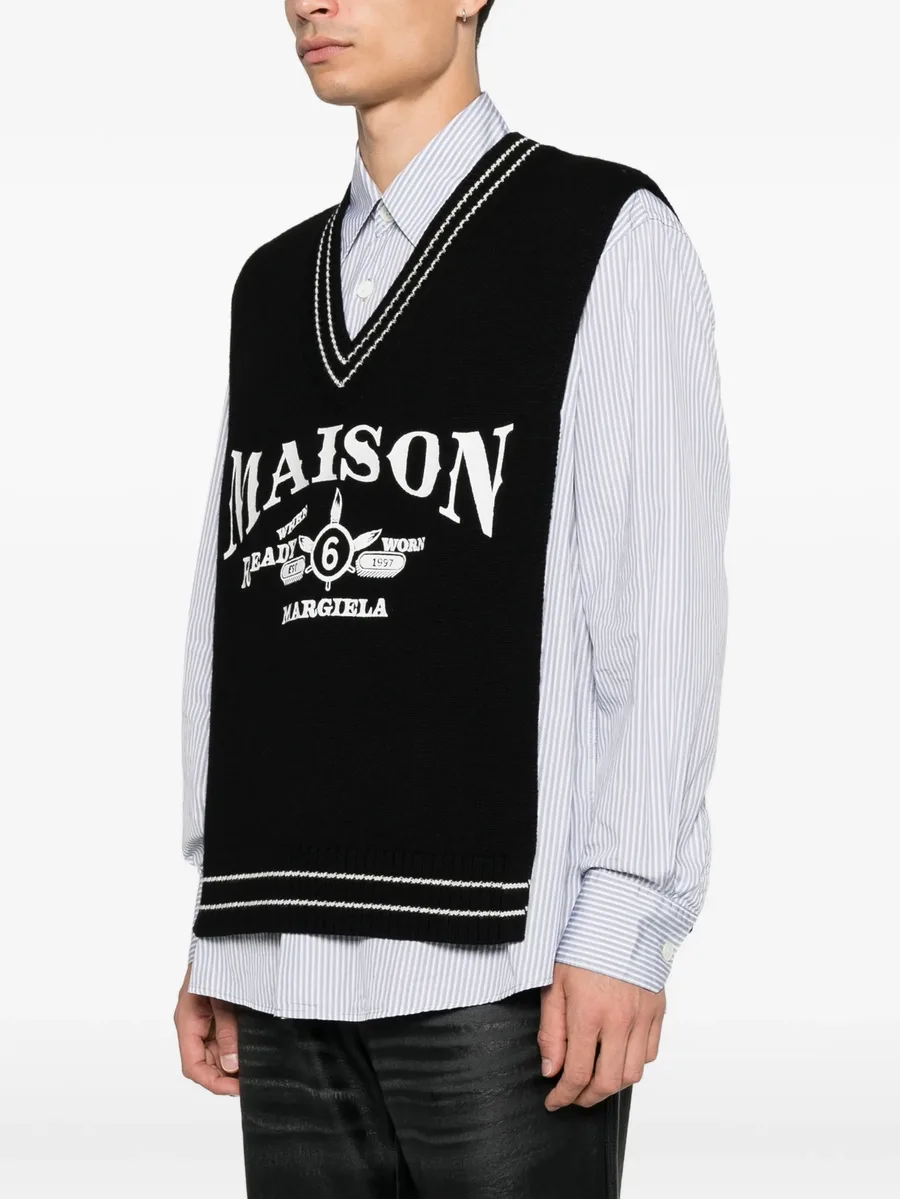 logo-embroidered V-neck gilet 2