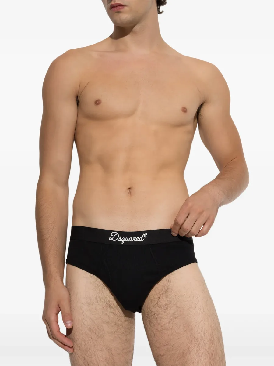 logo signature brief 2