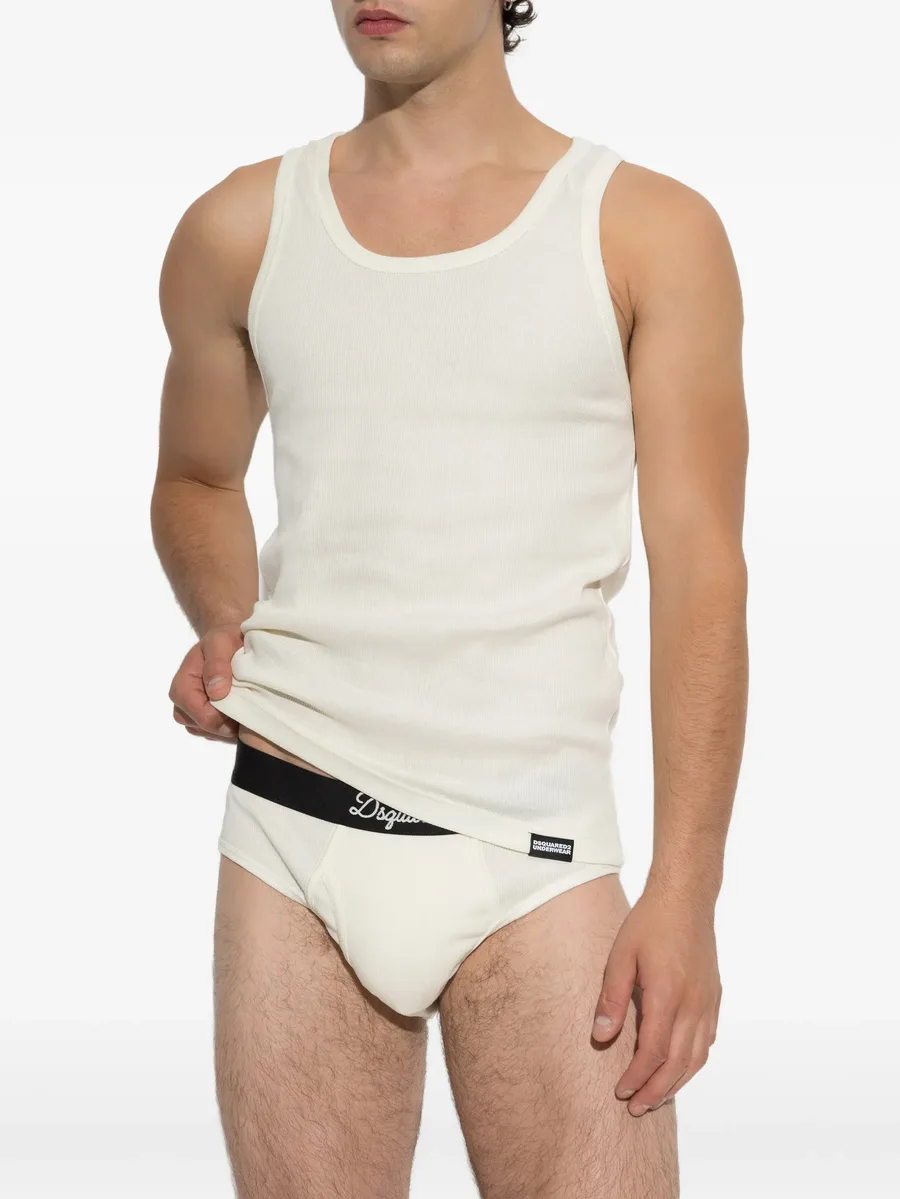 basic tank top 2