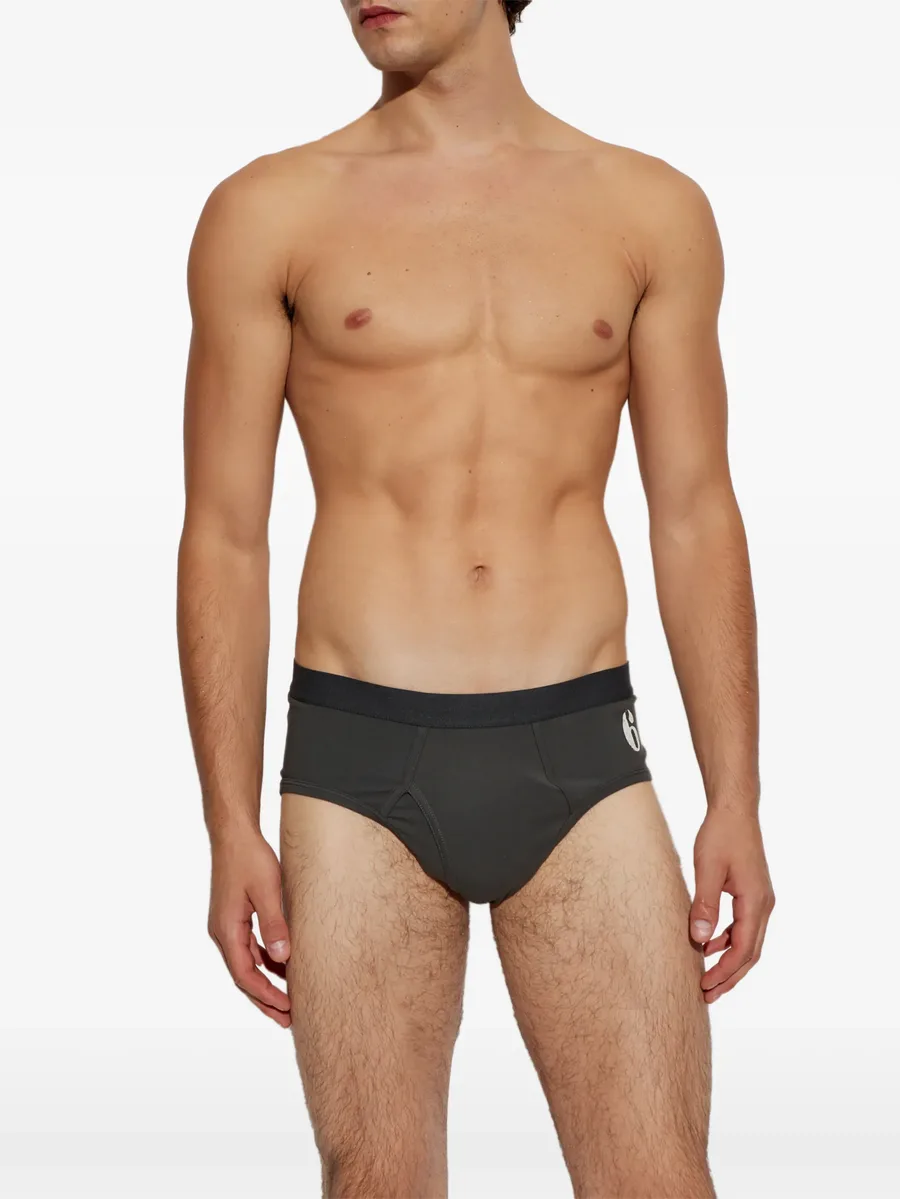 logo-print briefs 2