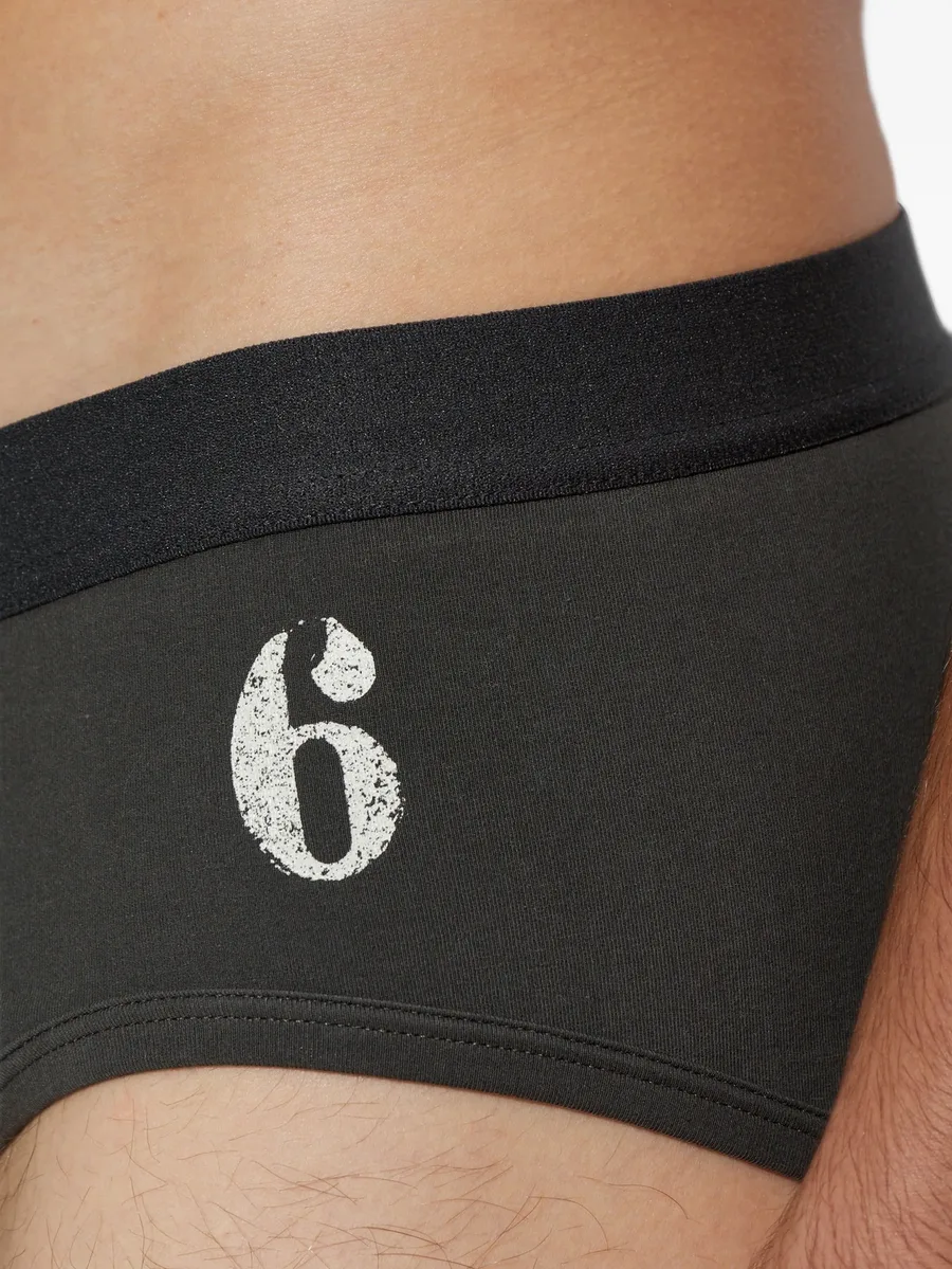 logo-print briefs 4