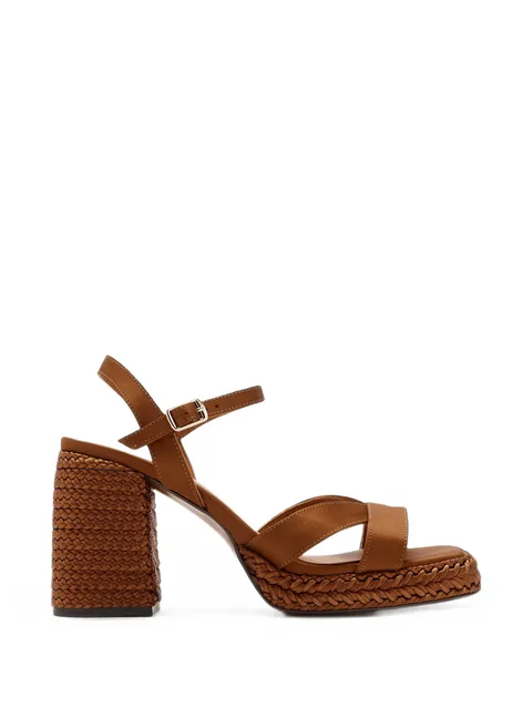 Viena crossover sandals