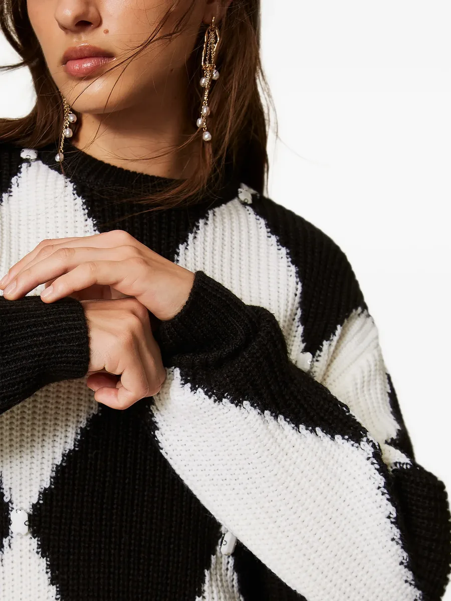 diamond pattern wool blend jumper with embroidery 4