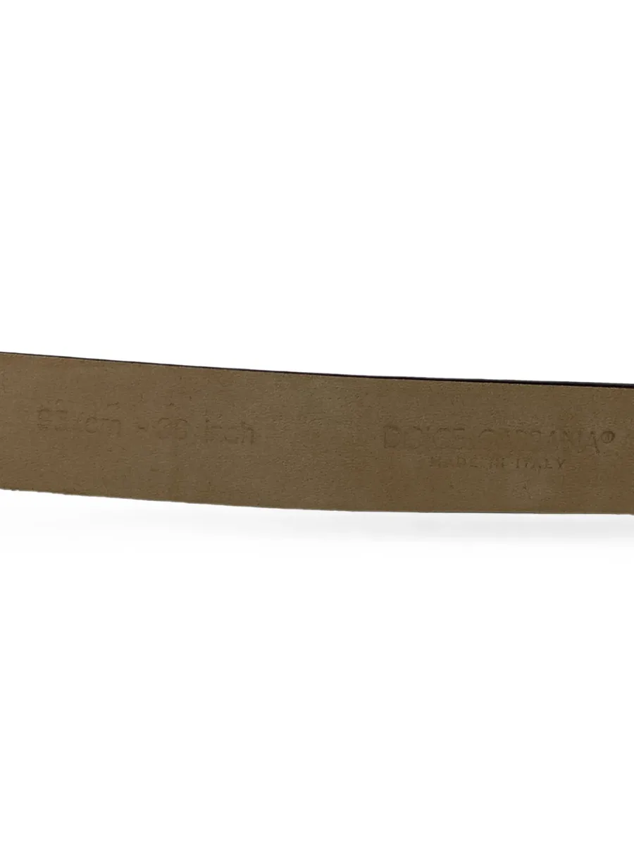 Classic buckled belt 6