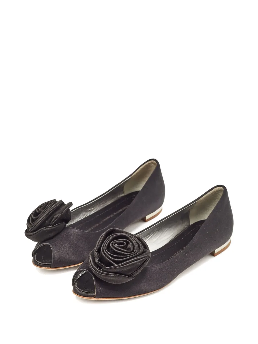 rose-appliqué flat pumps 3