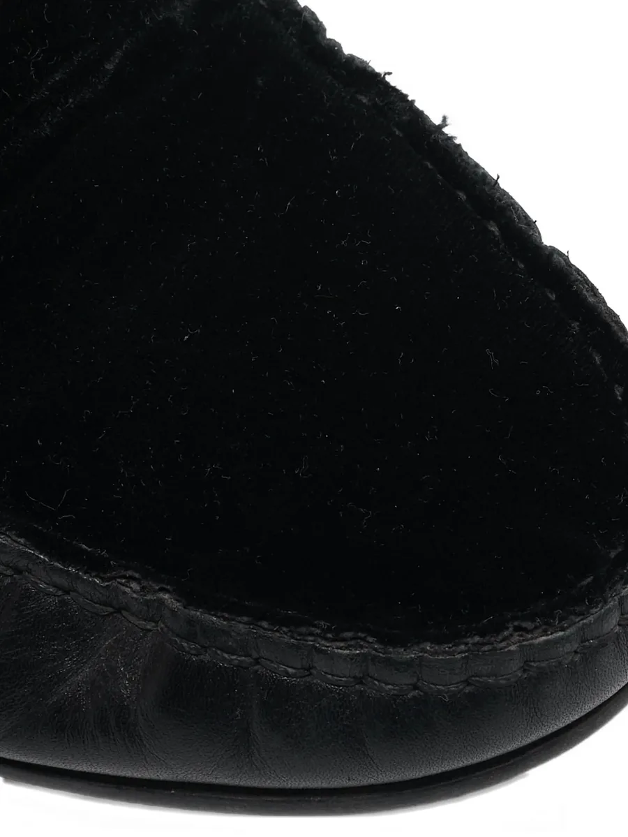 1141979 Black 8