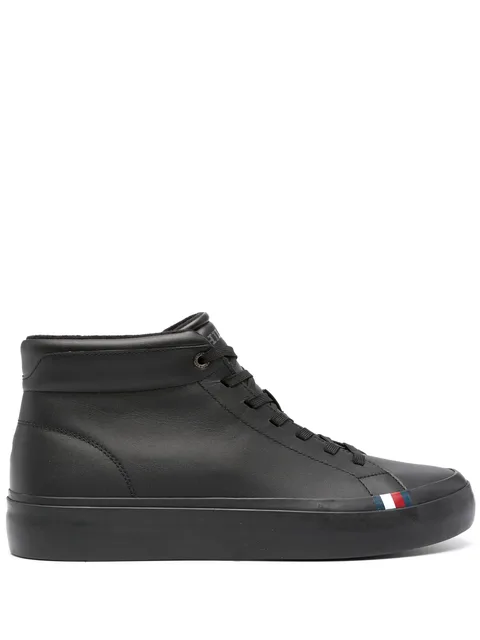 Modern lace-up leather sneakers