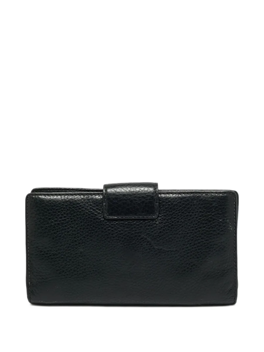 turn-lock flap wallet 2
