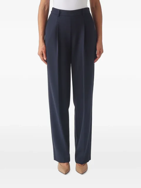 pleated trousers