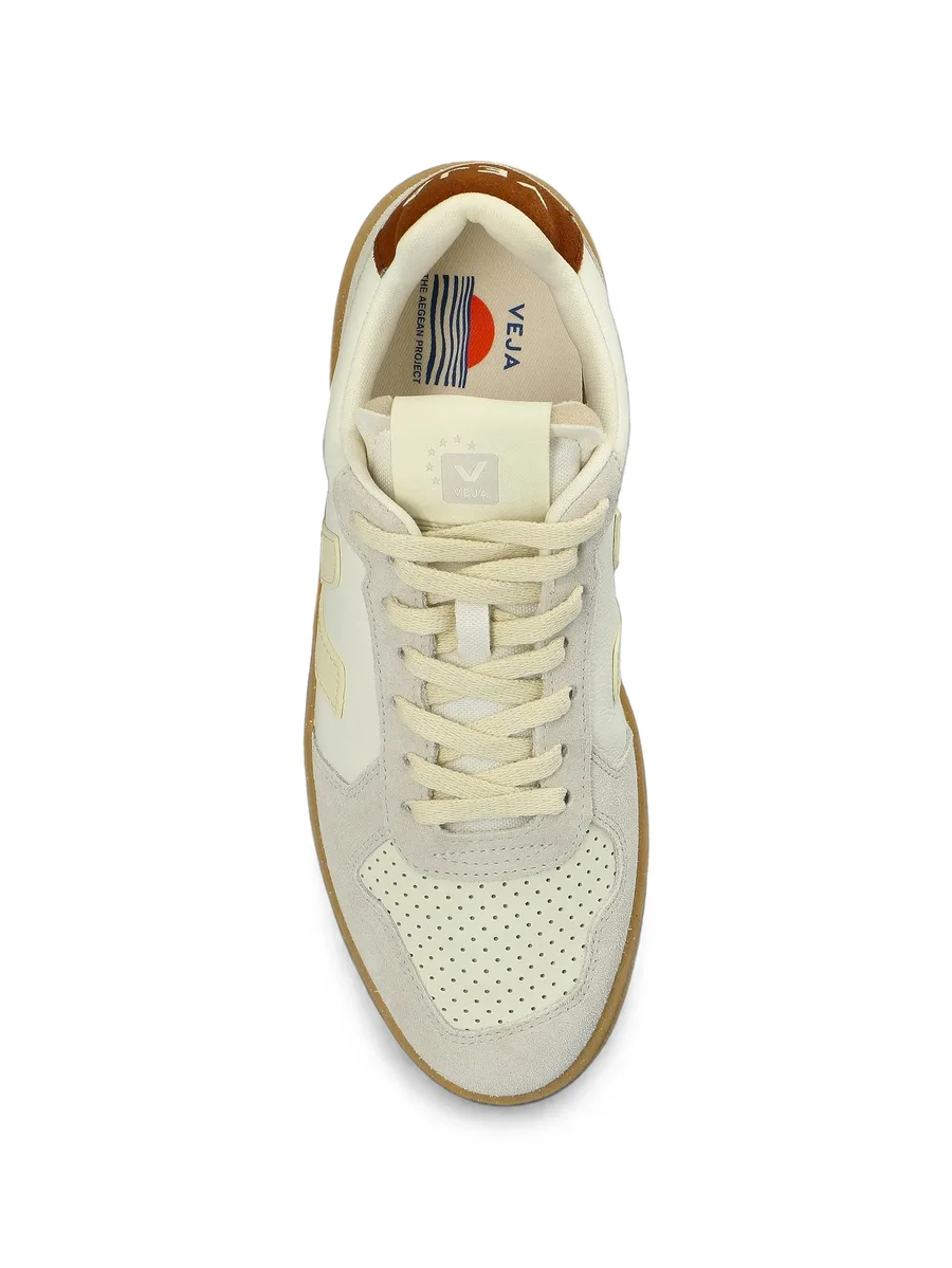 V-82 sneakers 3