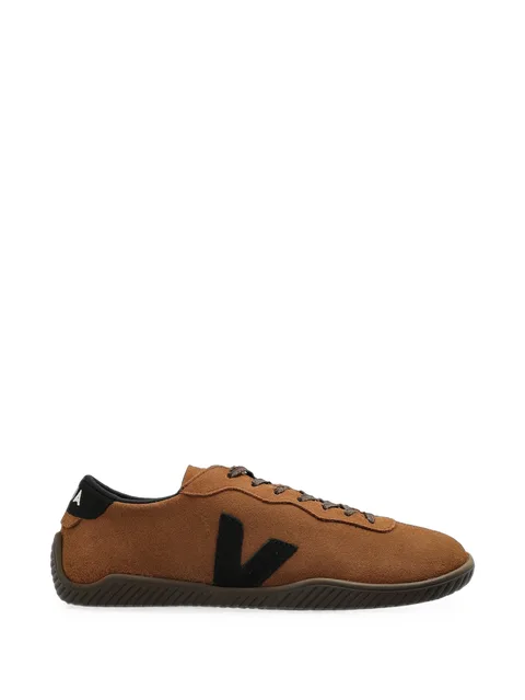 Jitsu sneakers
