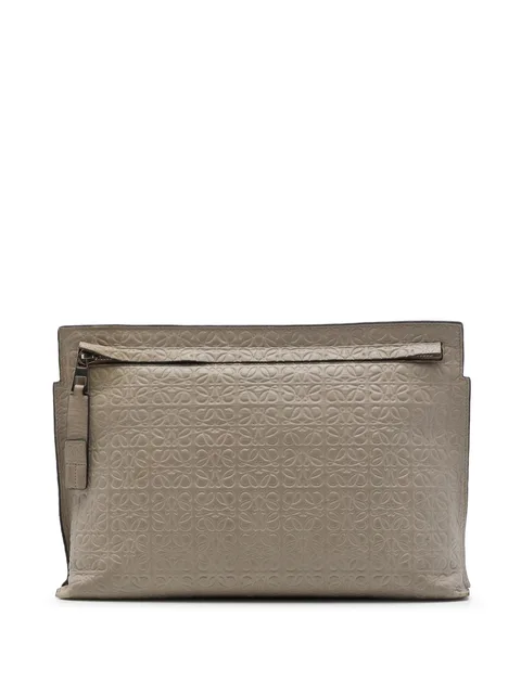 2016 Embossed Anagram Leather Repeat T clutch bag