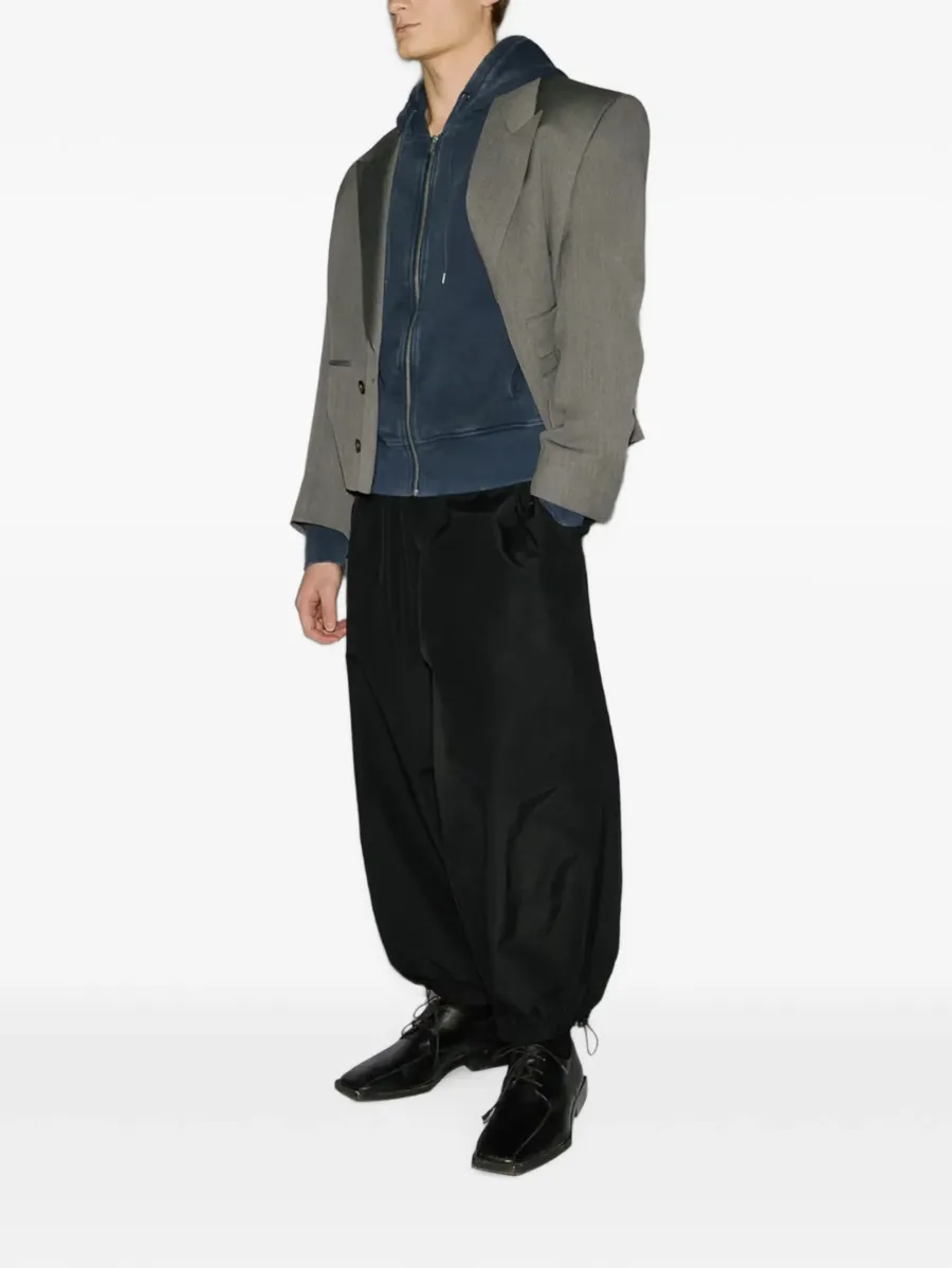 zip-up hoodie 3