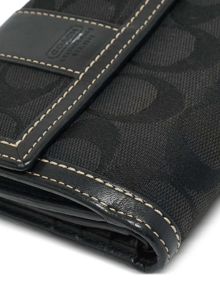 logo-detail flap wallet 8
