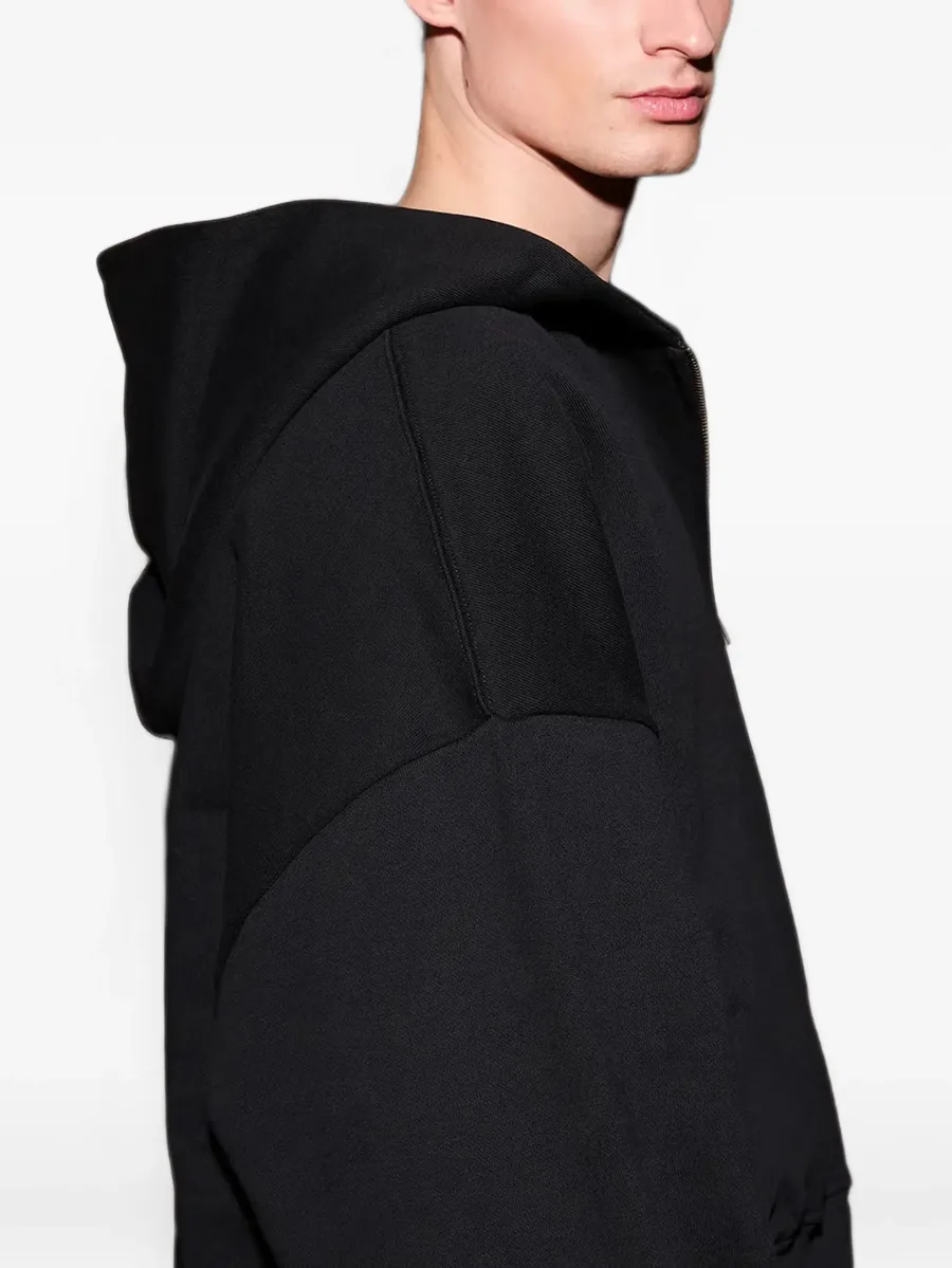 zip-up hoodie 3