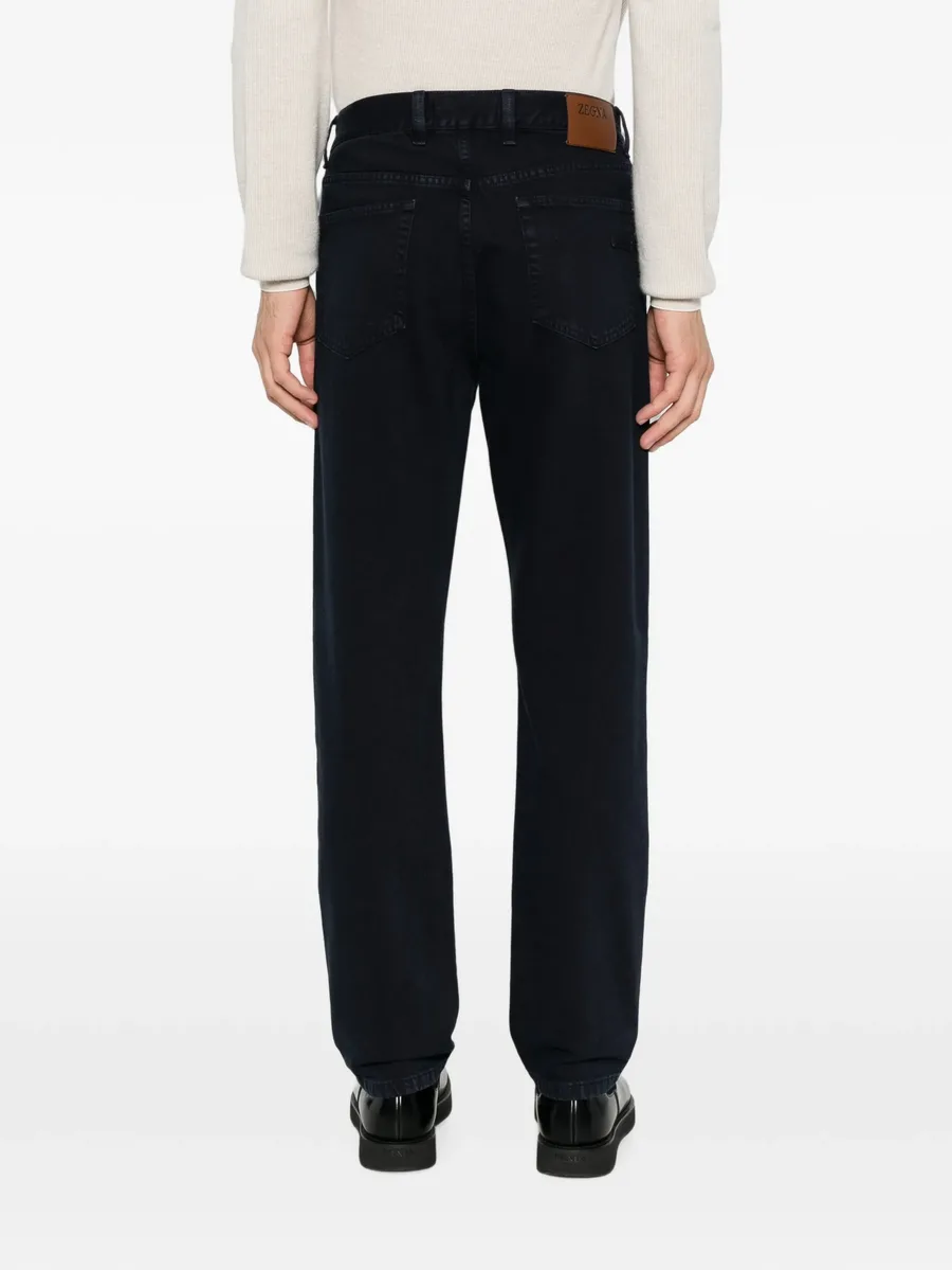 straight-leg jeans 4