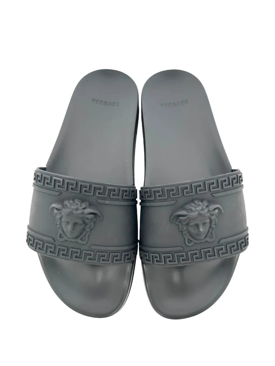 босоножки с декором Medusa Greca 3
