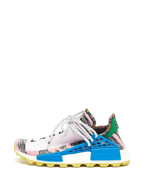 кроссовки Solar Hu из коллаборации с Pharrell Williams