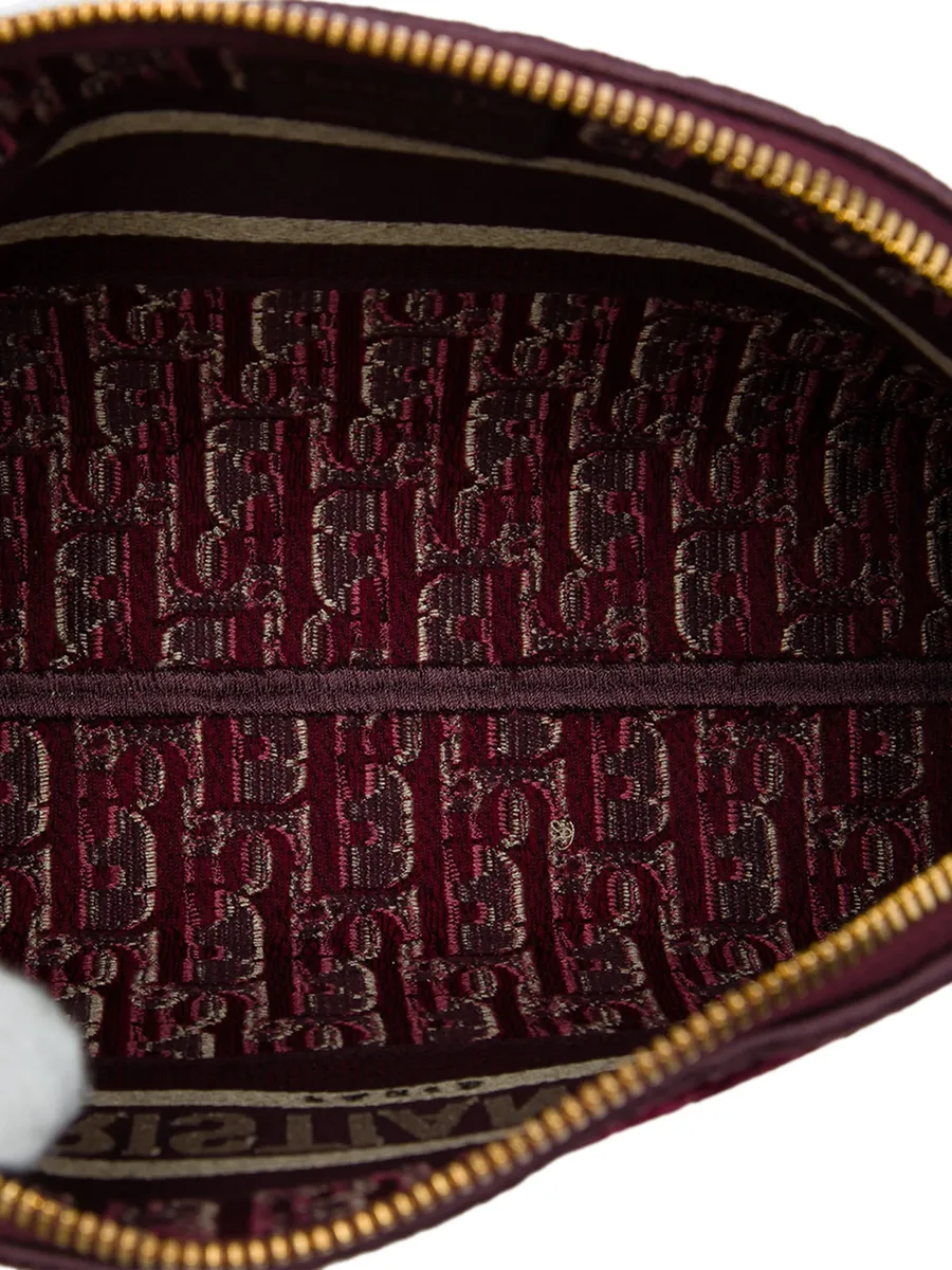2021 Oblique Embroidered Velvet Cosmetic pouch 4