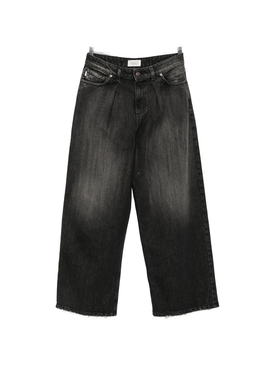 pleated acid-wash jeans 1