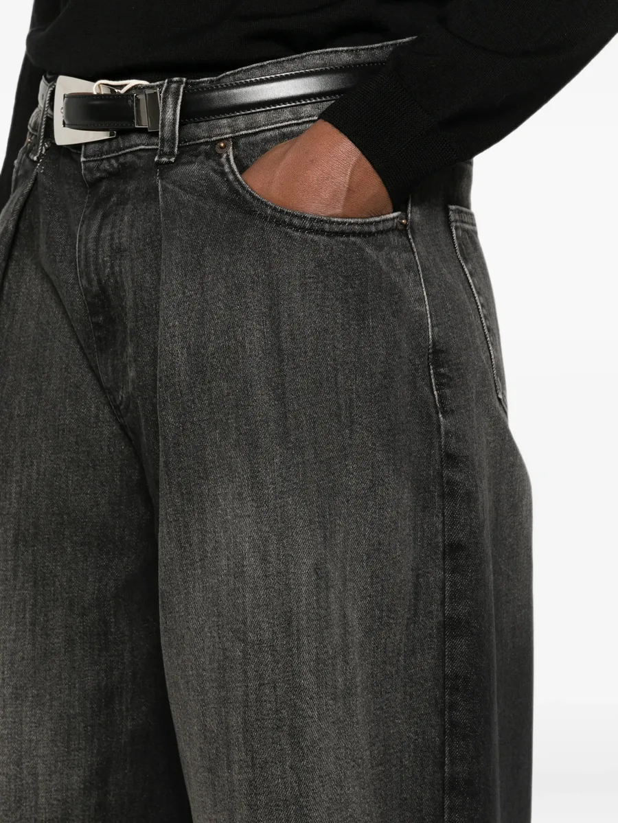 pleated acid-wash jeans 5