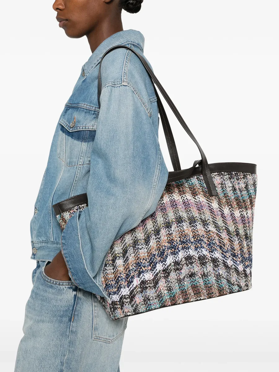 medium Caperdoni Wave trapezoid tote bag 2
