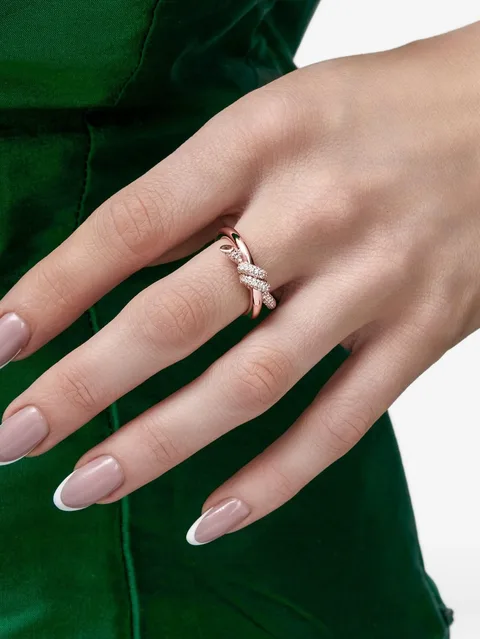 18K rose gold Knot diamond ring
