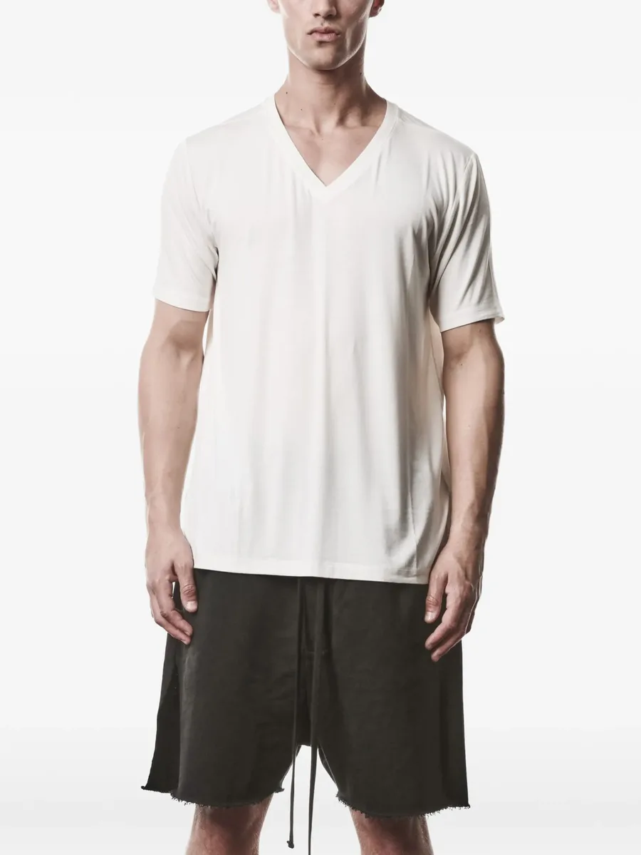 V-neck T-shirt 2
